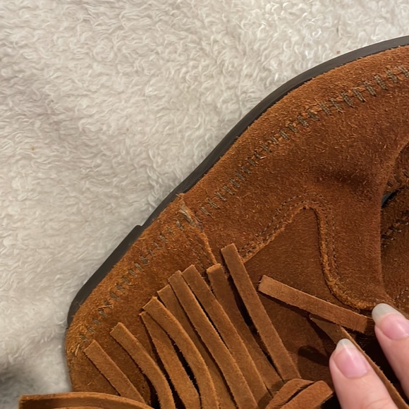 Minnetonka Moccasins Three Layer Brown Suede Fringe Boots Size 8 - Picture 6 of 8